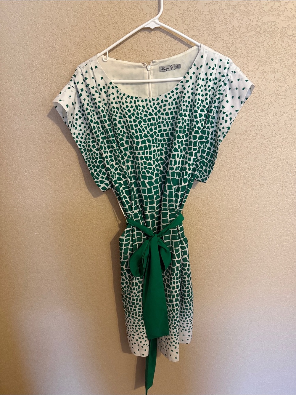 Eliza J Size 10 Kelly Green & White Belted Sheath Dress Career Summer Chic